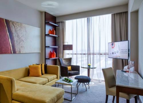 unitedarabemirates/dubai/centrobarshabyrotana3ab2243a.jpg