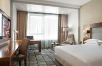 Guest Room - King Bed