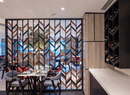 unitedarabemirates/dubai/roserayhaanbyrotana07693ab6.jpg