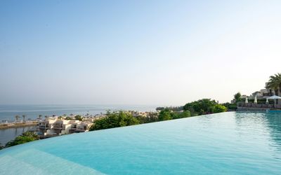 The Cove Rotana Resort · 4