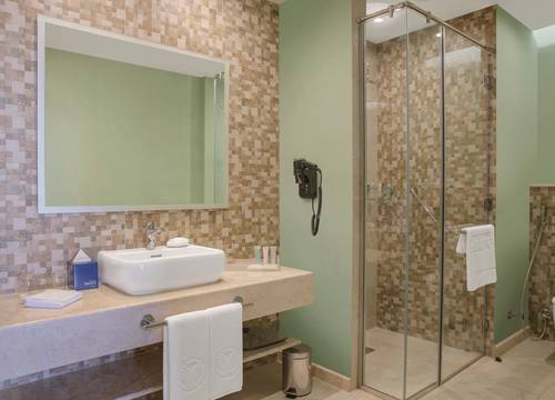 unitedarabemirates/resulhayme/thecoverotanaresortb008d344.jpg